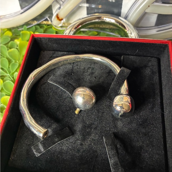 UNOde50 Silver Bracelet with Box - Picture 3 of 6